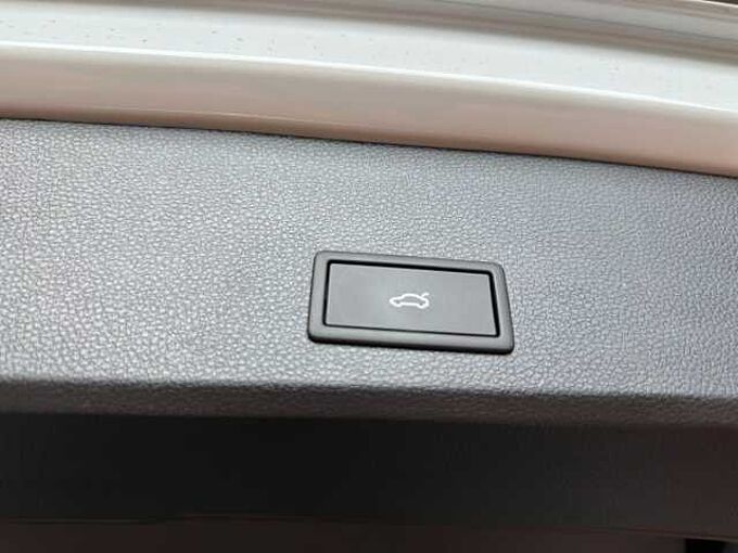 SEAT Ateca FR TSI   //5 J. Garantie /Navi/Sitzheizung/Kamera /elektr.Heckklappe