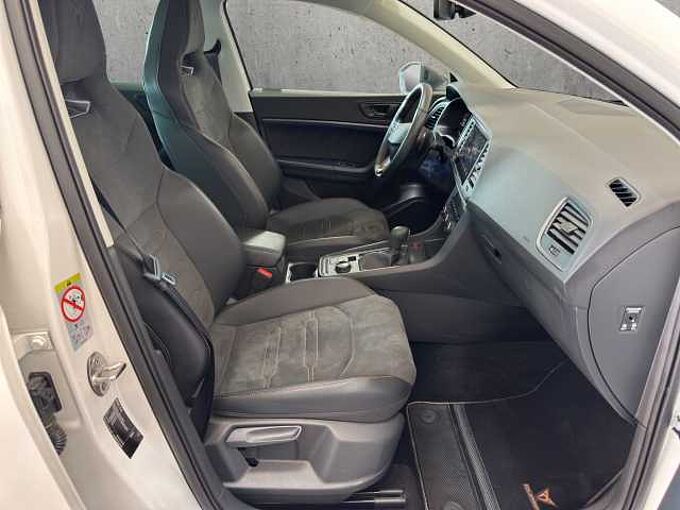 CUPRA Ateca 2.0 TSI 4Drive // 5 J Garantie/AHK/Navi /elektr. Heckklappe