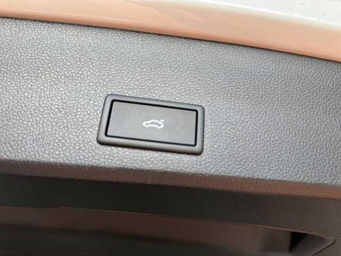 SEAT Ateca 1.5 TSI FR  //5 J. Garantie /Navi/Sitzheizung/Kamera /elektr.Heckklappe