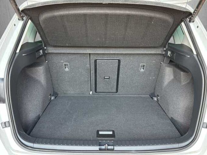 SEAT Ateca 1.5 TSI FR  //5 J. Garantie /Navi/Sitzheizung/Kamera /elektr.Heckklappe