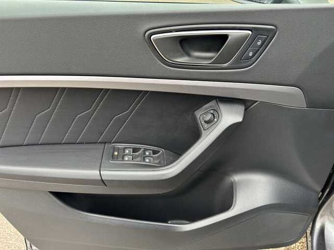 SEAT Ateca 1.5 TSI FR  //5 J. Garantie /Navi/Sitzheizung/Kamera /elektr.Heckklappe