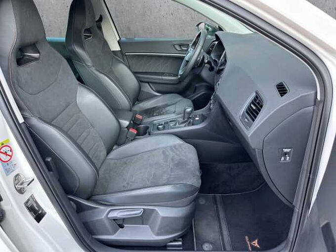 CUPRA Ateca 2.0 TSI 4Drive // 5 J Garantie/AHK/Navi /elektr. Heckklappe