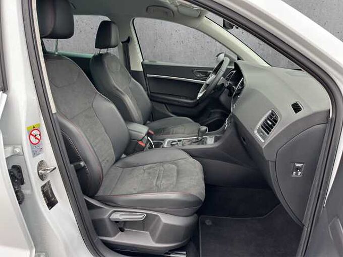 SEAT Ateca 2.0 TDI  FR //5 J. Garantie /Navi/Sitzheizung/Kamera /elektr.Heckklappe