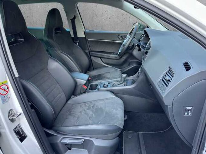 CUPRA Ateca 2.0 TSI 4Drive // 5 J Garantie/AHK/Navi /elektr. Heckklappe