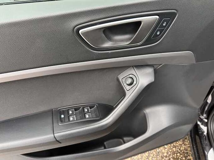 SEAT Ateca TSI FR / 3.J. Garantie /Navi / SHZ