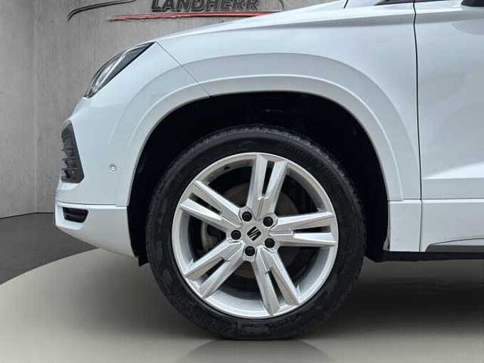 SEAT Ateca 2.0 TDI FR //5 J. Garantie /Navi/Sitzheizung/Kamera /elektr.Heckklappe