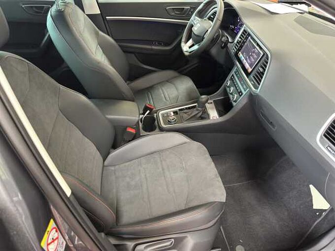 SEAT Ateca 1.5 TSI FR  //5 J. Garantie /Navi/Sitzheizung/Kamera /elektr.Heckklappe