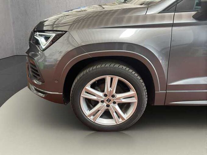 SEAT Ateca 1.5 TSI FR  //5 J. Garantie /Navi/Sitzheizung/Kamera /elektr.Heckklappe