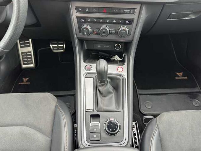 CUPRA Ateca 2.0 TSI 4Drive // 5 J Garantie/AHK/Navi /elektr. Heckklappe