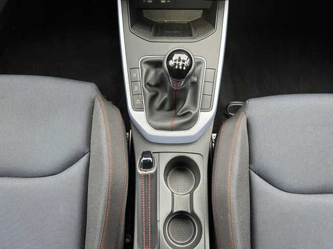 SEAT Arona 1.0 TSI FR Spurhalteassistent///Dachreling