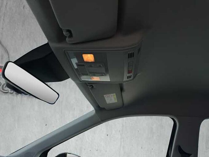 SEAT Arona 1.0 TSI Style // Navi / LED/ Sitzheizung