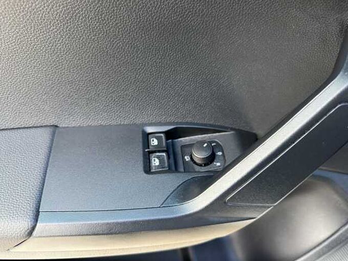 SEAT Ibiza 1.0 TSI  //5 Jahre Garantie //PDC/LED /Sitzheizung