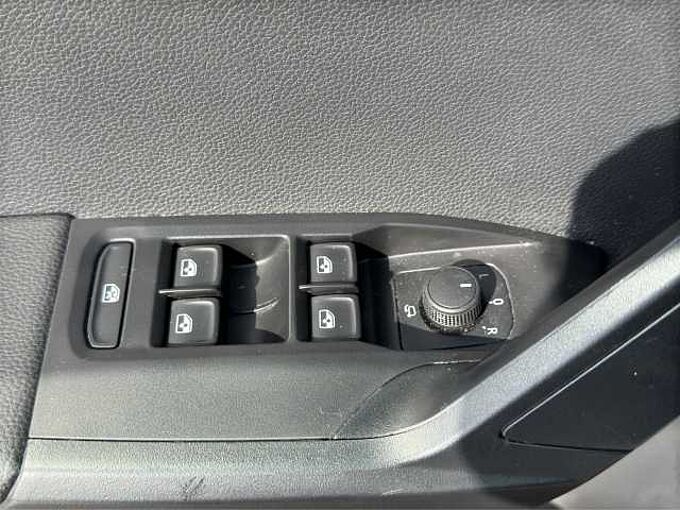 SEAT Arona 1.0 TSi Style  //5 Jahre Garantie/Kamera/LED 