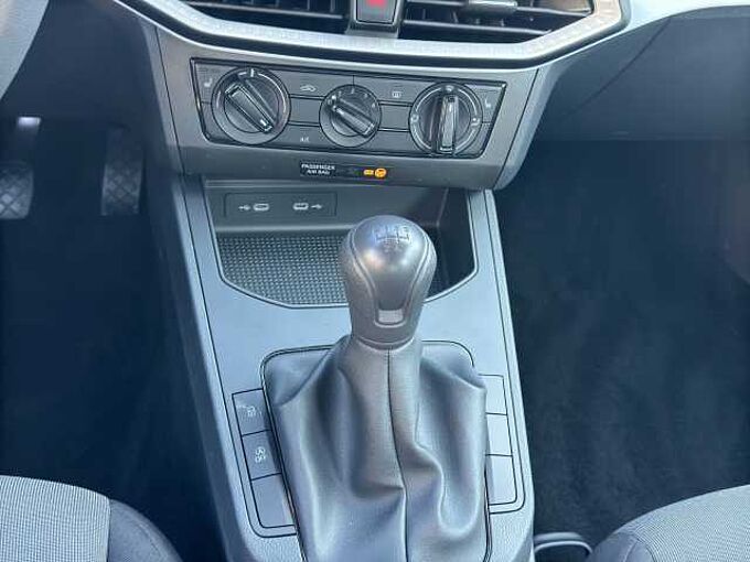 SEAT Ibiza 1.0 TSI //PDC/LED/Sitzheizung /Full LINK