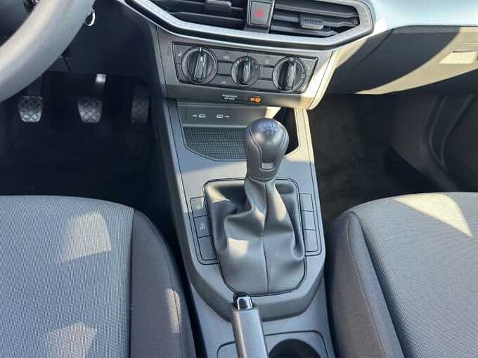 SEAT Ibiza 1.0 TSI //PDC/LED/Sitzheizung /Full LINK