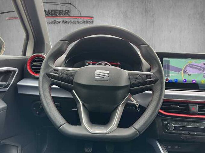SEAT Arona 1.0 TSI FR LED/Navi/SHZ