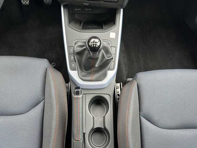 SEAT Arona 1.0 TSI FR LED/Navi/SHZ
