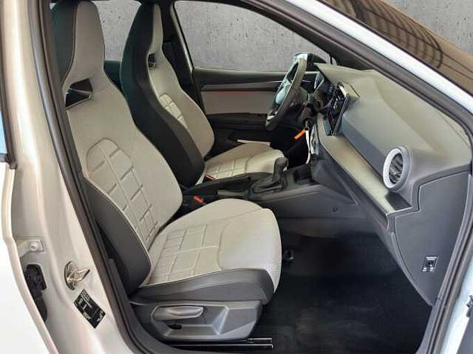 SEAT Arona 1.0 TSI FR Facelift //Navi/LED/Kamera/PDC 