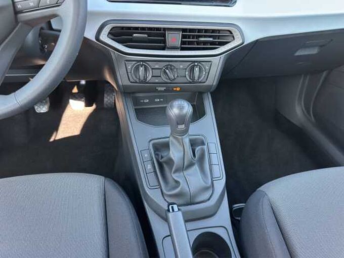 SEAT Ibiza 1.0 TSI  //PDC/LED/Sitzheizung /Full LINK