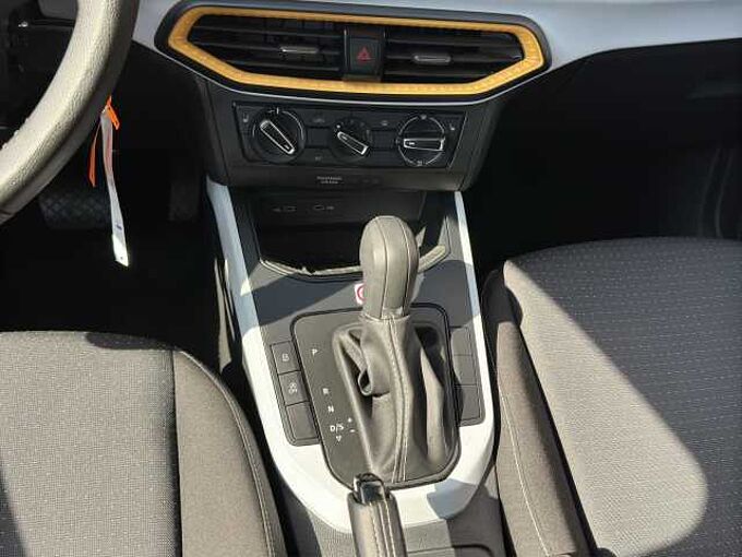 SEAT Arona 1.0 TSI Style // Navi / LED/ Sitzheizung