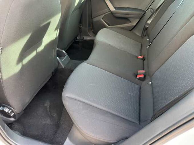 SEAT Arona 1.0 TSI Style // Navi / LED/ Sitzheizung 