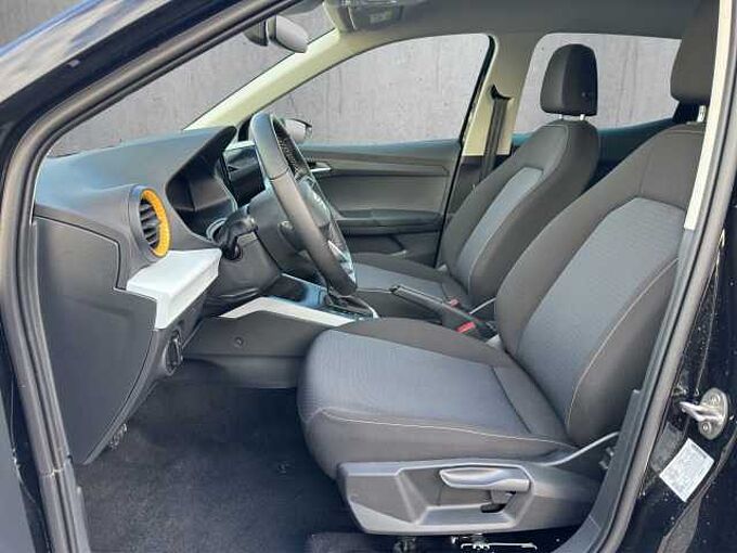 SEAT Arona 1.0 TSI Style // Navi / LED/ Sitzheizung 