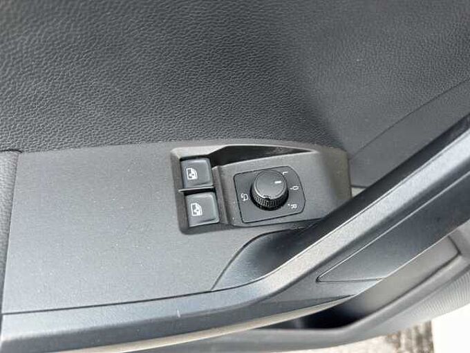 SEAT Ibiza 1.0 TSI  //5 Jahre Garantie //PDC/LED /Sitzheizung