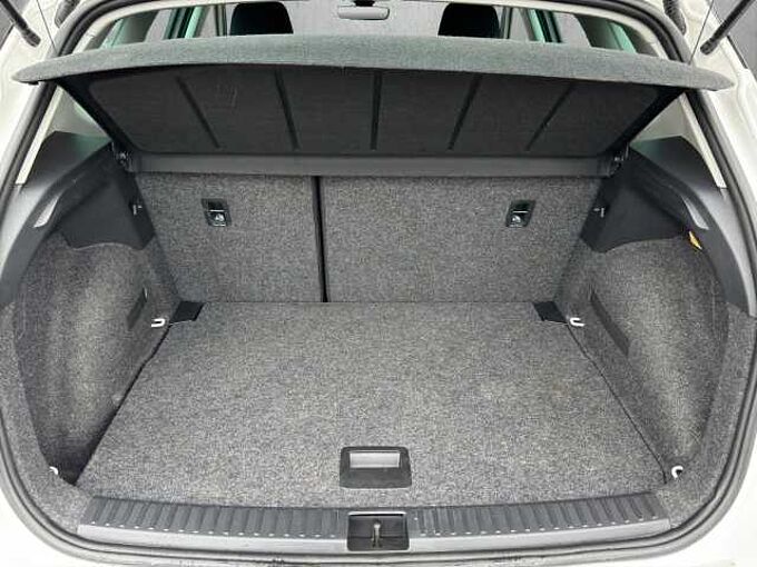 SEAT Arona 1.0 TSi Style  //5 Jahre Garantie/Kamera/LED 