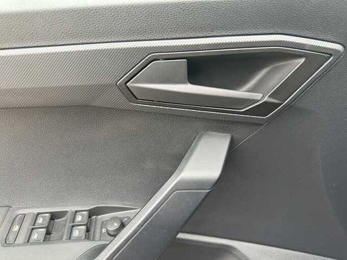 SEAT Arona TSI  / 5.Jahre Garantie /PDC