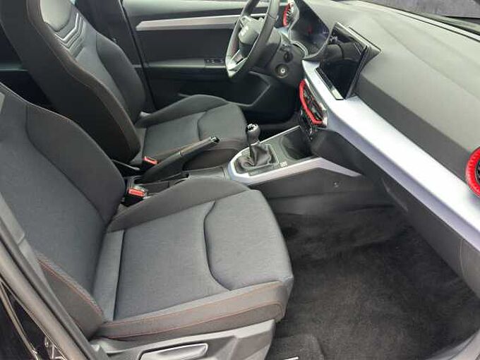 SEAT Arona 1.0 TSI FR Navi/SHZ/PDC