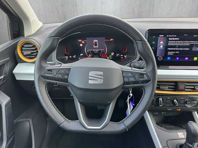 SEAT Arona 1.0 TSI Style // Navi / LED/ Sitzheizung