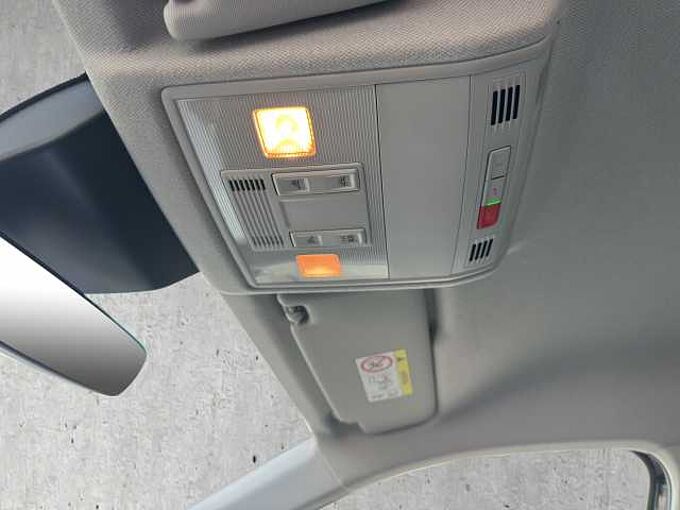 SEAT Arona 1.0 TSI Style // Navi / LED/ Sitzheizung