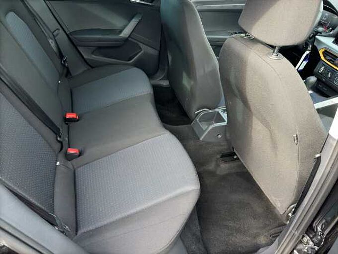 SEAT Arona 1.0 TSI Style // Navi / LED/ Sitzheizung