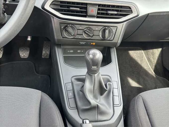 SEAT Arona 1.0 TSi Style  //5 Jahre Garantie/Kamera/LED 