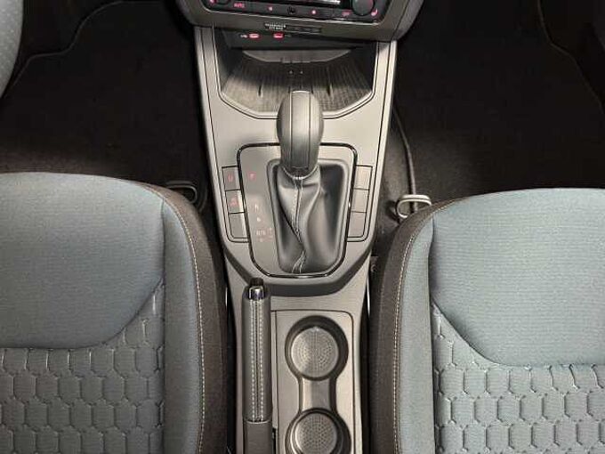 SEAT Ibiza 1.0 Style Facelift  //Navi/Kamera/Sitzheizung 