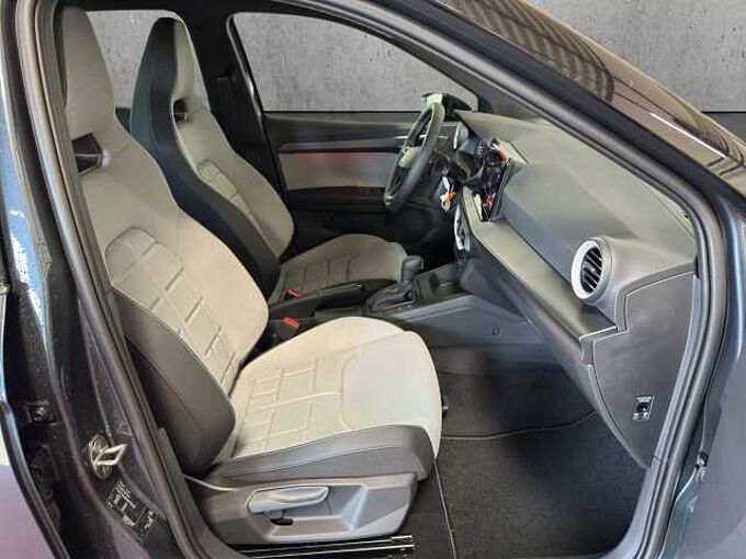 SEAT Arona 1.0 TSI FR Facelift //Navi/LED/Kamera/PDC 