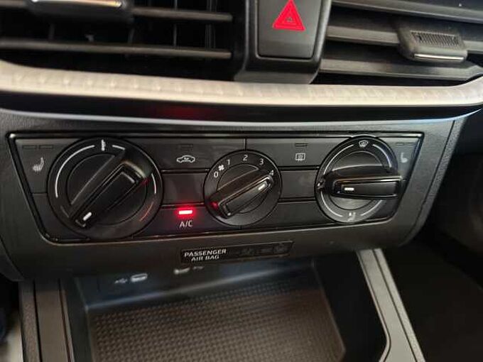 SEAT Ibiza 1.0 TSI  //5 Jahre Garantie //PDC/LED /Sitzheizung