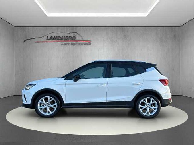 SEAT Arona FR Dach schwarz/ Navi