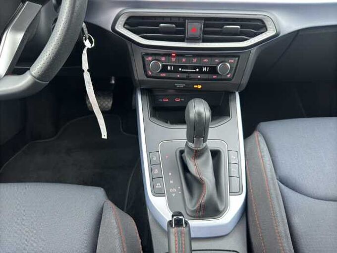 SEAT Arona 1.5 TSI FR //Navigation/Kamera/ Winterpaket