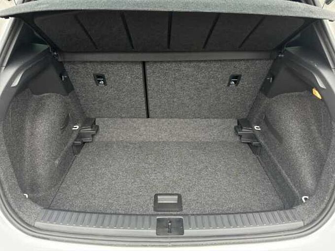 SEAT Arona 1.5 TSI FR //Navigation/Kamera/ Winterpaket