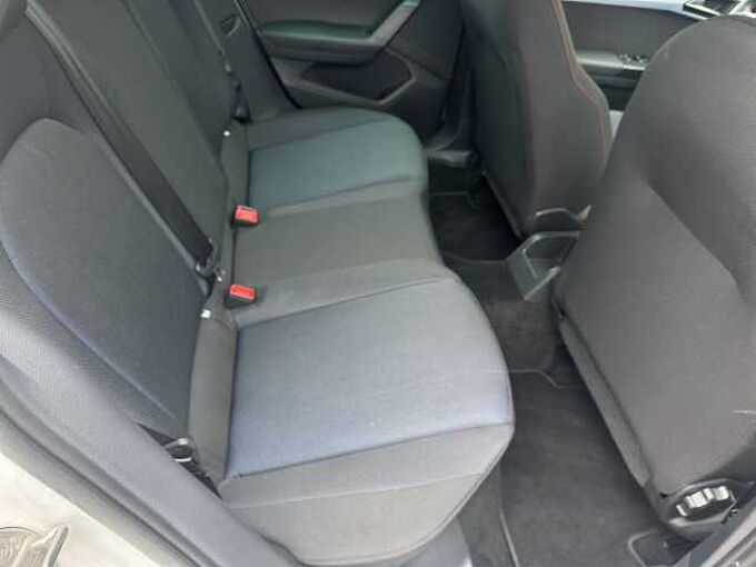 SEAT Arona 1.5 TSI FR //Navigation/Kamera/ Winterpaket