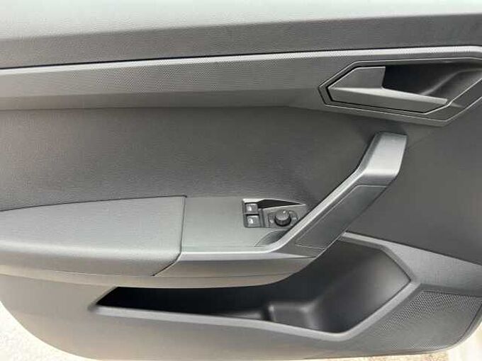 SEAT Ibiza 1.0 TSI  //5 Jahre Garantie //PDC/LED /Sitzheizung