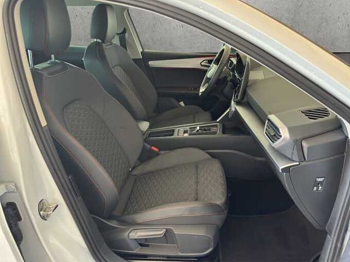 SEAT Leon ST FR 1.5 eTSI  // 5 Jahre Garantie /LED/Navi /Winterpaket