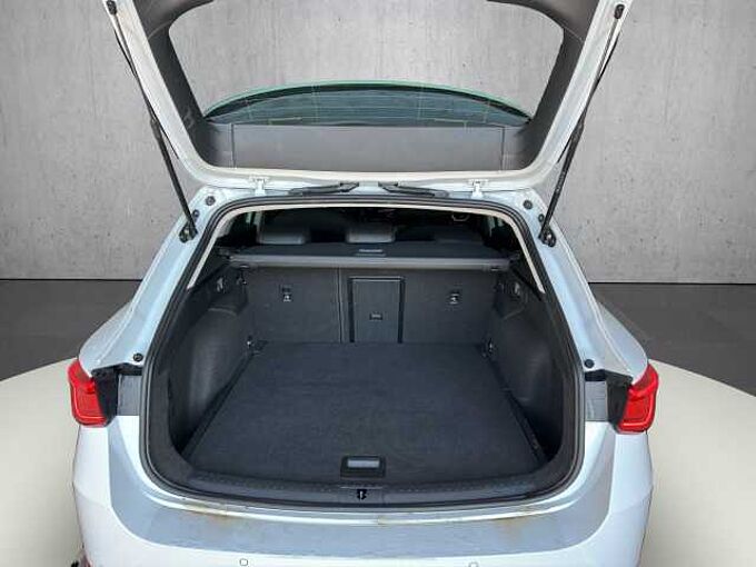 SEAT Leon ST FR 1.5 eTSI  // 5 Jahre Garantie /LED/Navi /Winterpaket