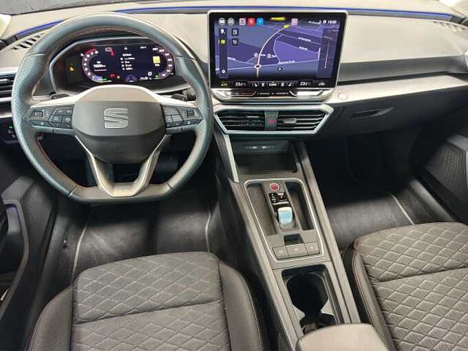 SEAT Leon 1.5 eTSI FR //5 J. Garantie / Navi/Kamera/ Winterpaket