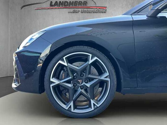 CUPRA Leon ST 2.0 TSI // 5 J. Garantie /Pano/elektr. Heckklappe /Sennheiser