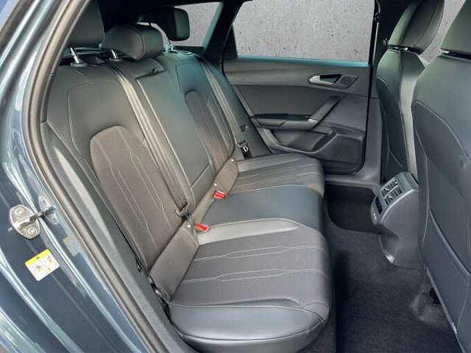 CUPRA Leon ST 1.5 eTSI // 5 J. Garantie /Pano/elektr. Heckklappe /Kamera