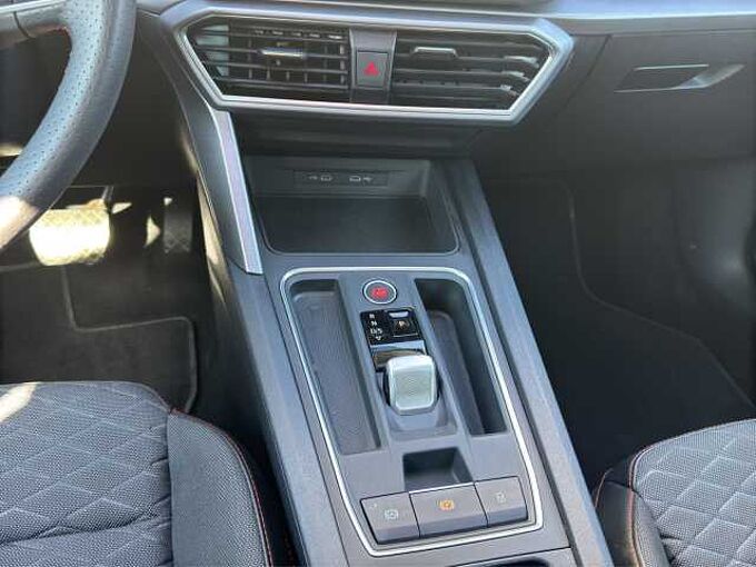 SEAT Leon 1.5 eTSI FR //5 Jahre Garantie /LED/Kamera /Winterpaket