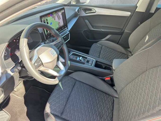 SEAT Leon 1.5 eTSI FR //5 Jahre Garantie /LED/Kamera /Winterpaket