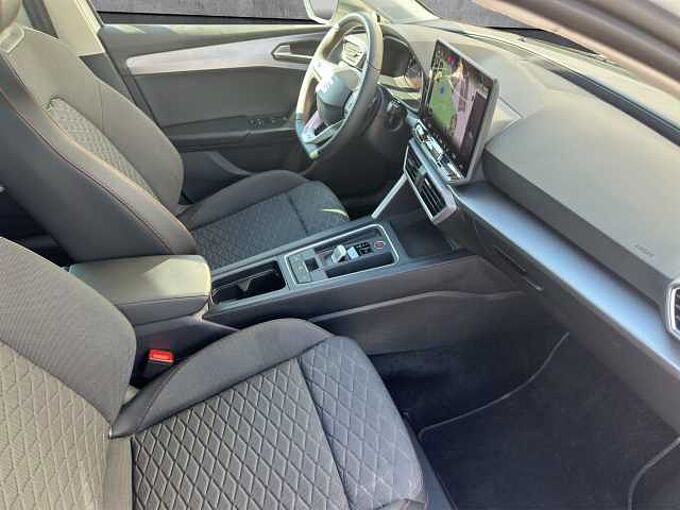 SEAT Leon 1.5 eTSI FR //5 Jahre Garantie /LED/Kamera /Winterpaket